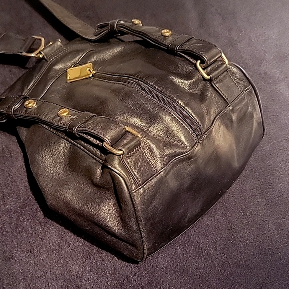 DKNY ♡ Sweet Vintage Genuine SOFT Black Leather Swivel Convertable Backpack Bag - Picture 17 of 17